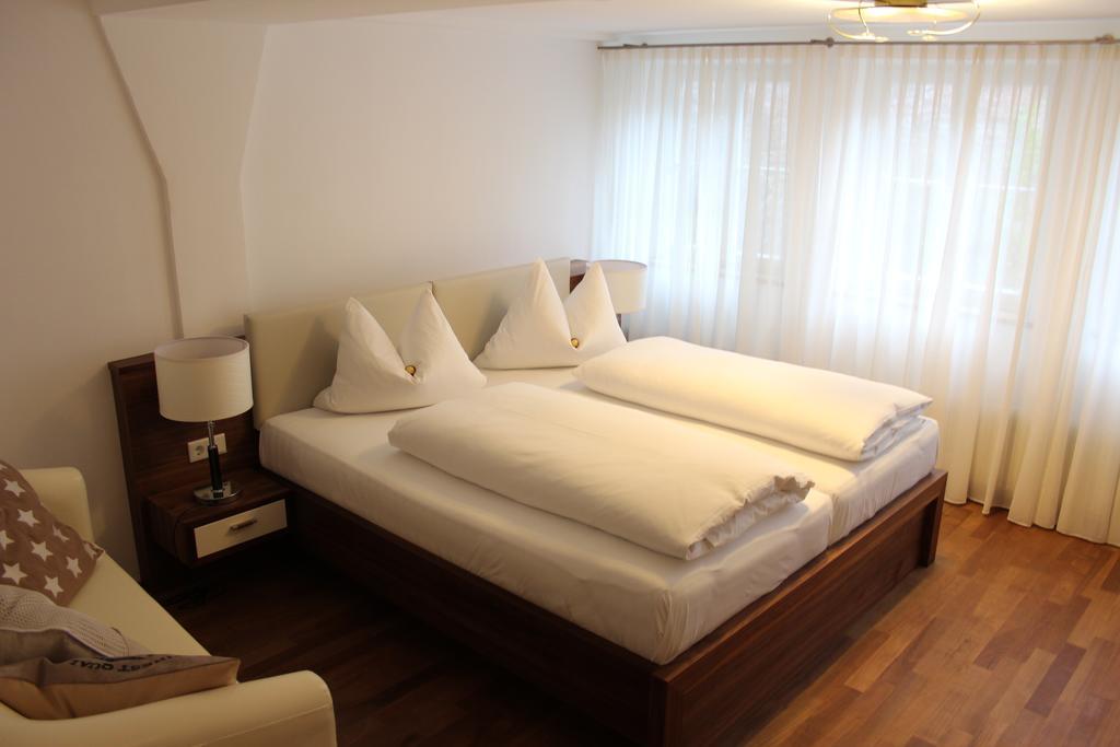 Hotel Schmales Haus Ulm Habitación foto