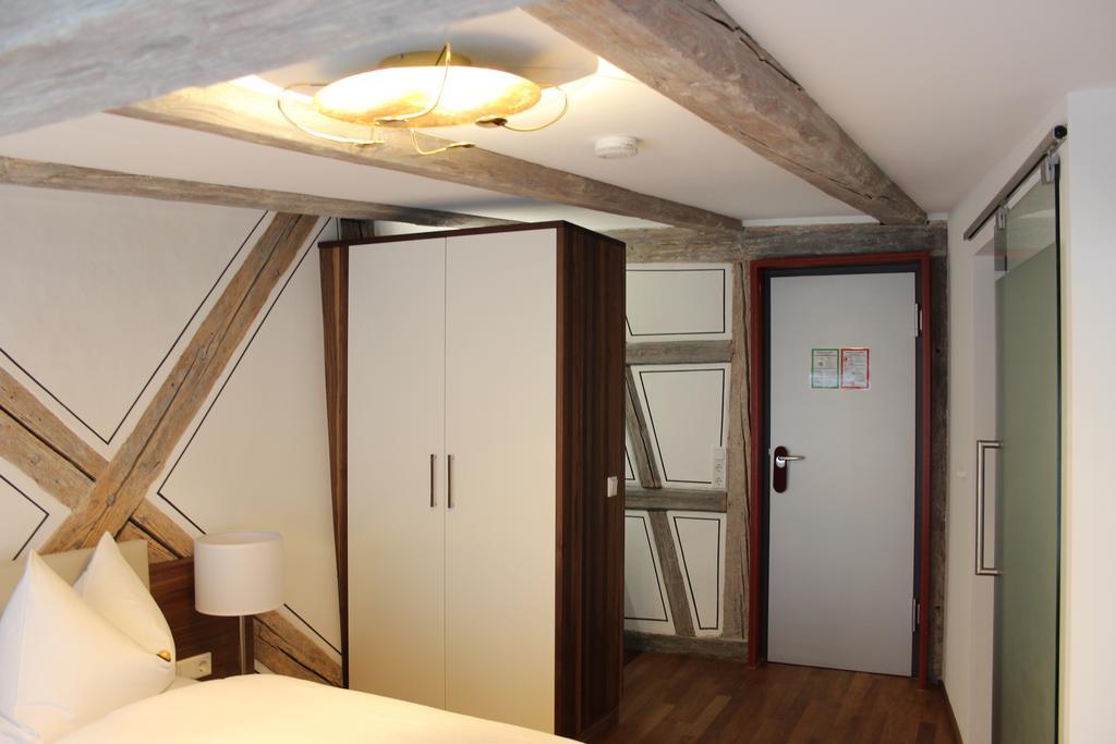 Hotel Schmales Haus Ulm Habitación foto