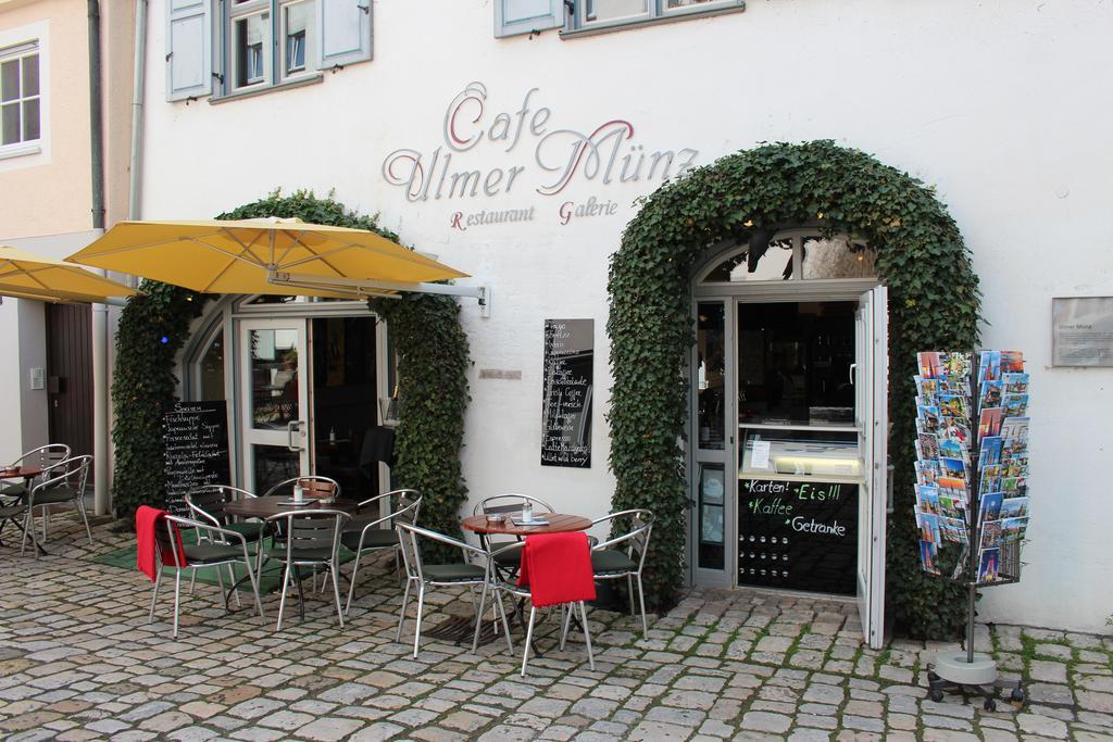 Hotel Schmales Haus Ulm Exterior foto